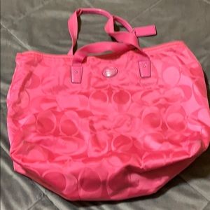 Overnight bag with matching cosmetic bag